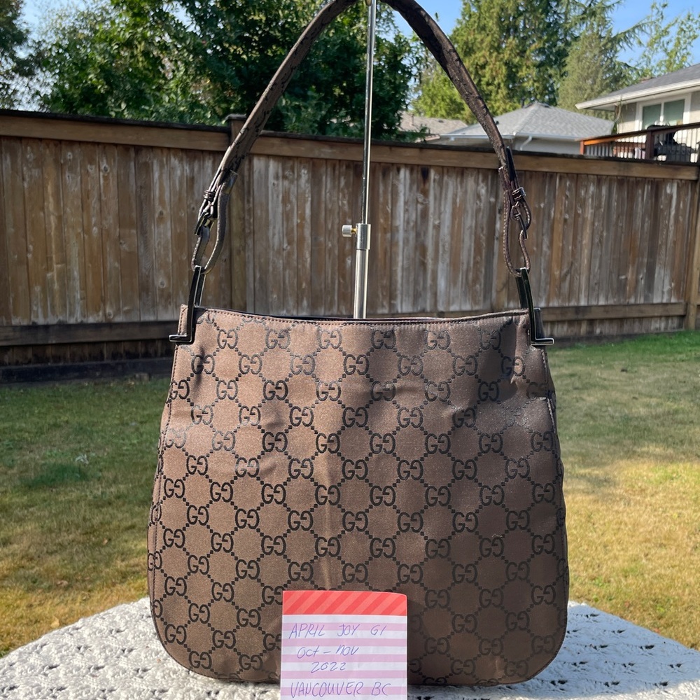 Gucci shoulder bag